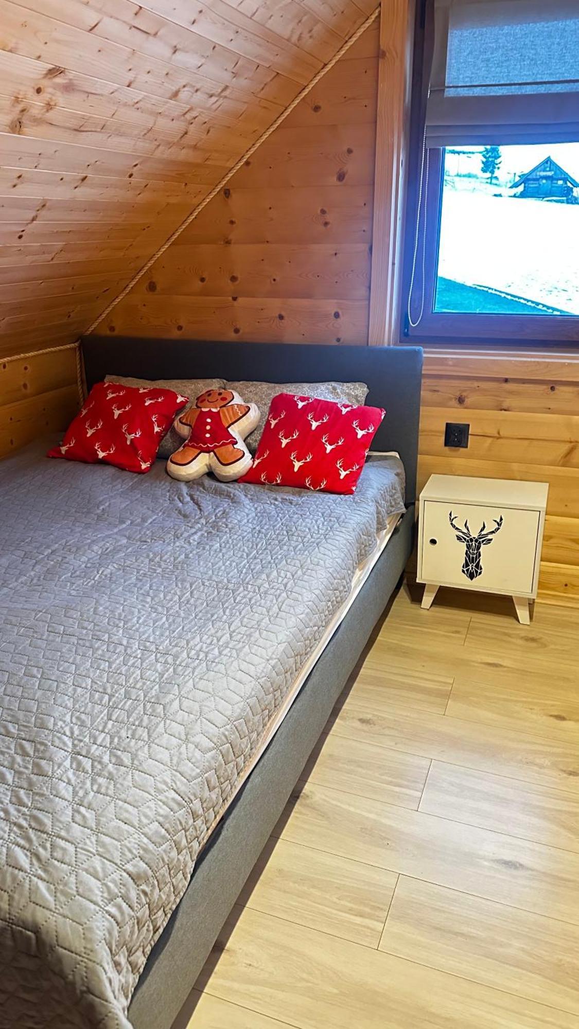 Zloty Gron Log Houses & Apartments イステブナ エクステリア 写真