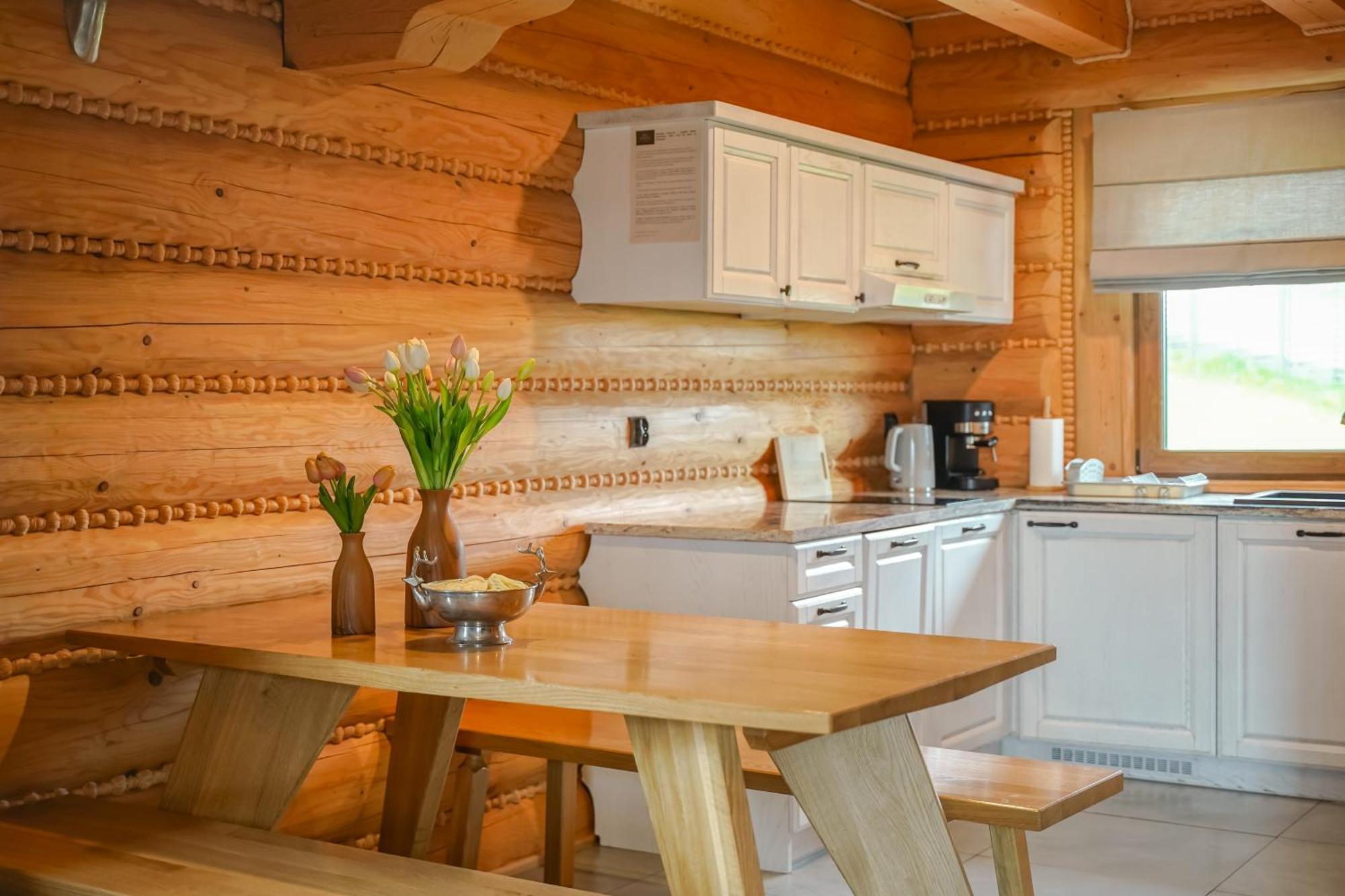 Zloty Gron Log Houses & Apartments イステブナ エクステリア 写真